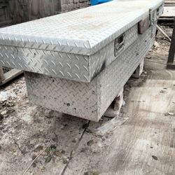 Toolbox For A Full size Pickup