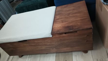 Wooden bench With Drawers