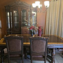 DINNING TABLE SETS/ BUFFET 