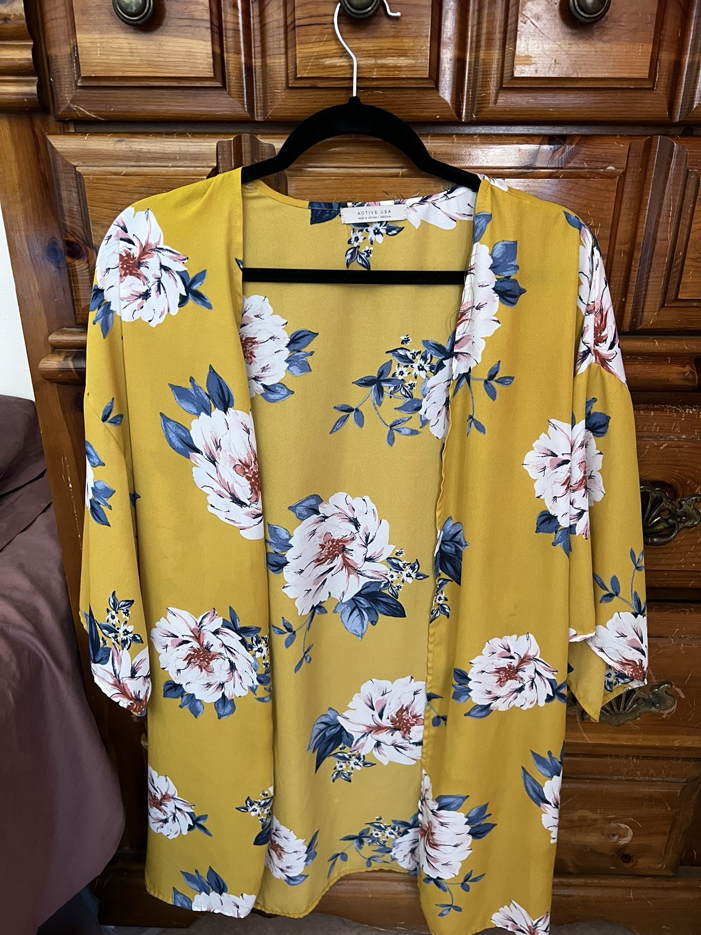 Women’s/Juniors Sheer Cardigan