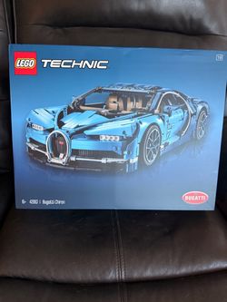 LEGO Technic Bugatti Chiron 42083