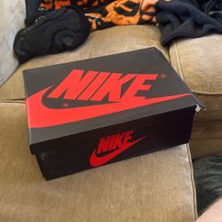 Jordan 1 Royal Blue Toes