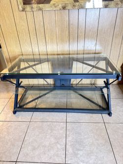 Entertainment center