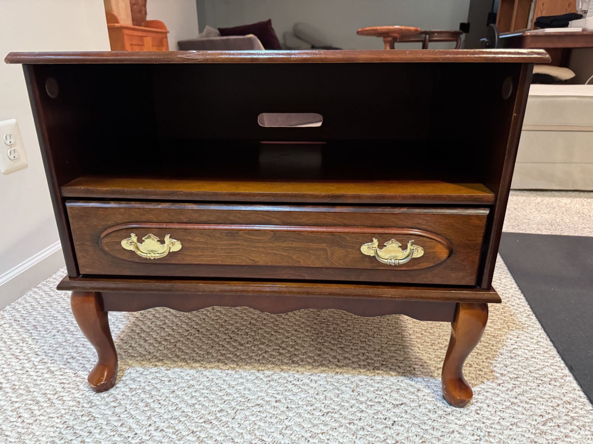 TV/stereo Cabinet