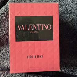 *Sealed in Box* Valentino Donna Born in Roma 3.4 Fl Oz- WOMENS