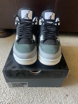 Jordan 4 fear size 9 lightly used