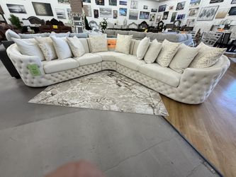 Rawqueen Sectional Ivory