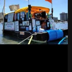 20ft Pontoon Tiki Boat Commercial size grill party food Boat Yamaha outboard honda generator +extras