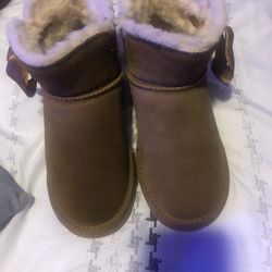 BearPaw Women Boots