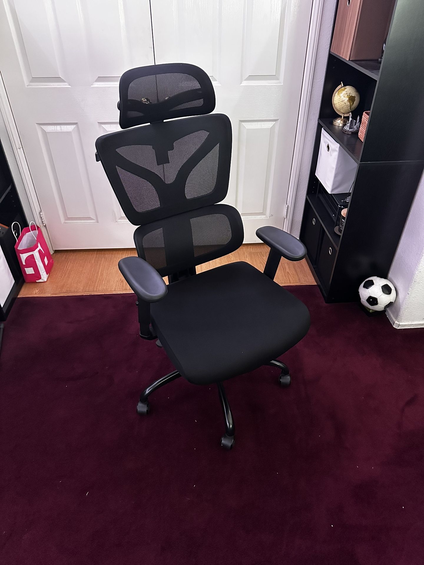 Ergonomic Mesh Office Chair