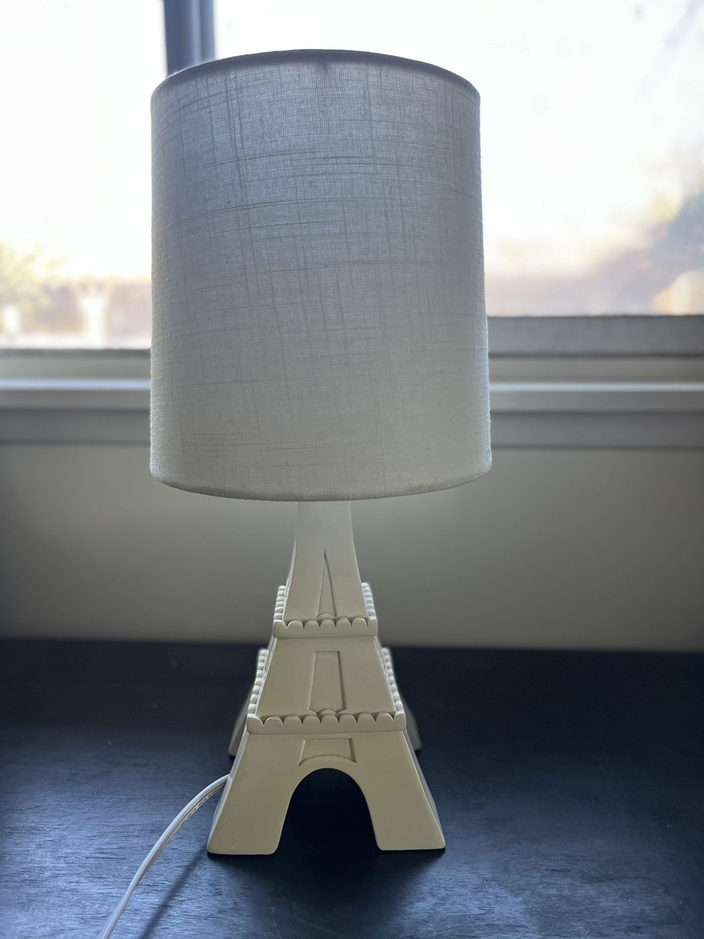 Cute White Eiffel Tower Lamp With Lamp Shade