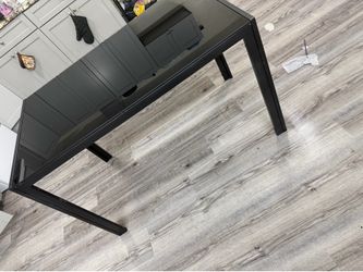 Black Table