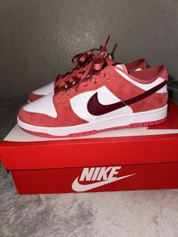 Nike Dunk Low Vday 
