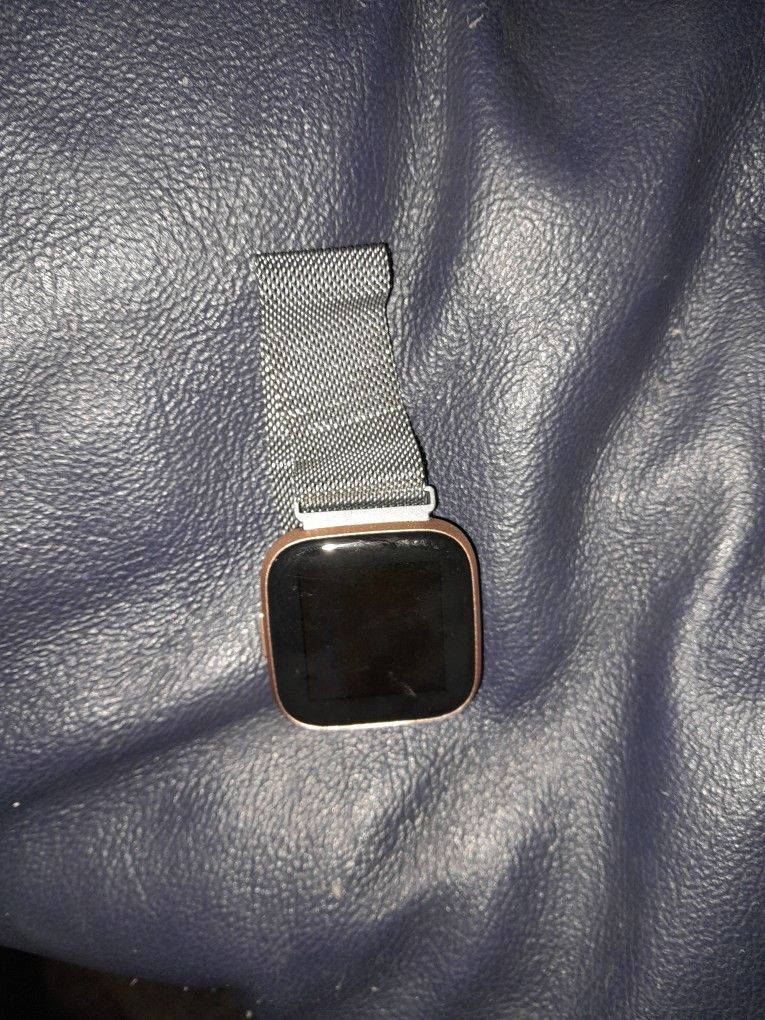 Fitbit Versa 2
