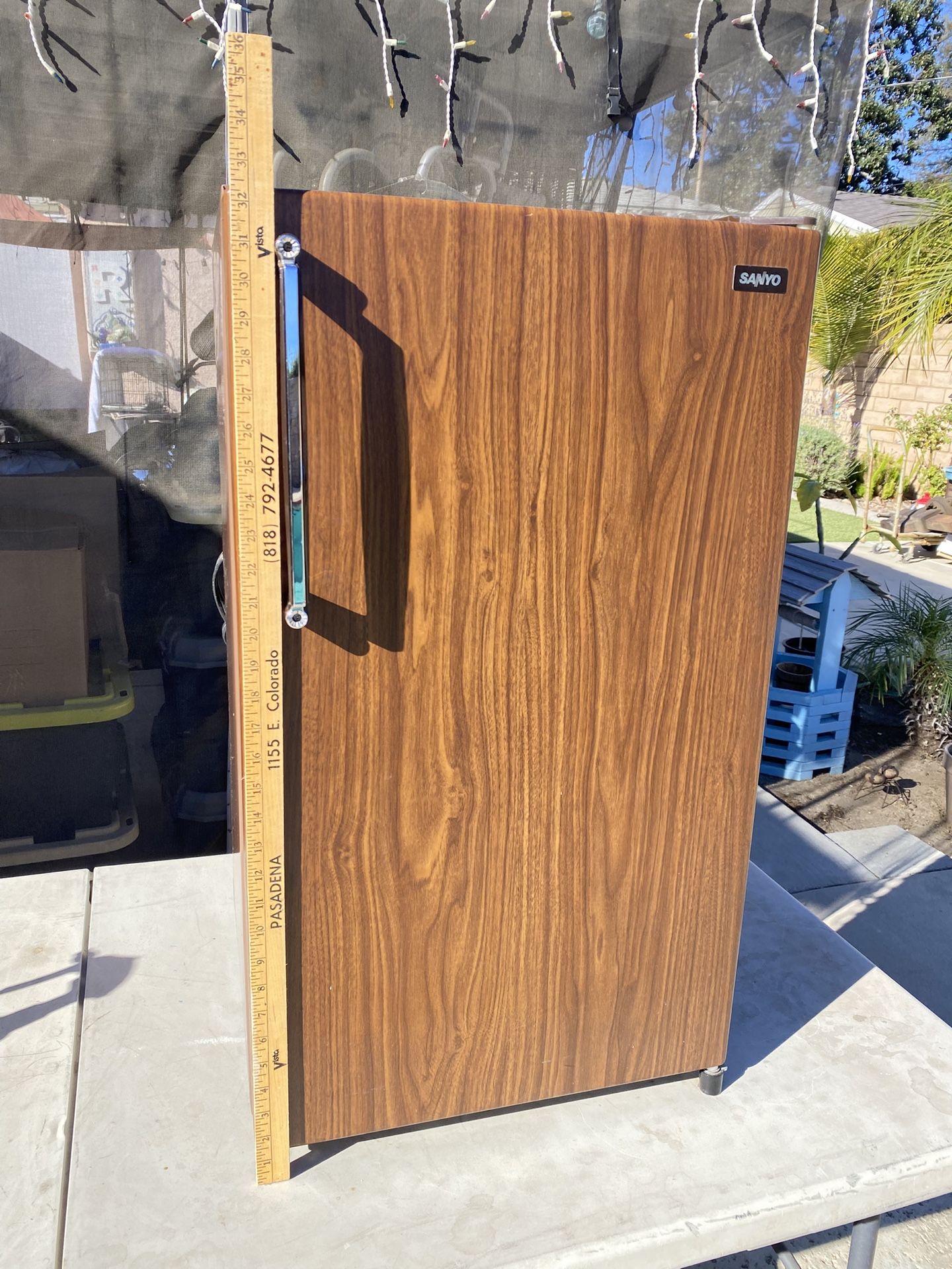 Sanyo Mini Fridge