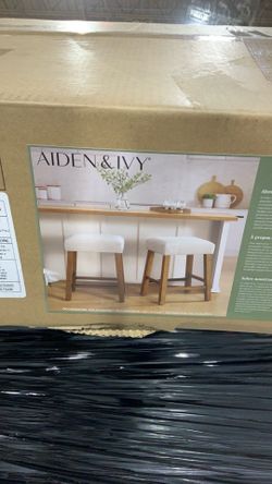Counter stool 2 pack $140