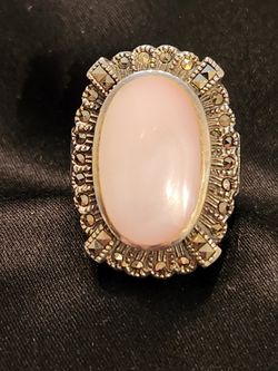 🩷 Gorgeous Vintage Sterling Silver, Rose Quartz, and Marcasite Ring, Size 7