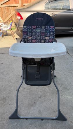 Baby feeding chair