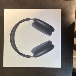 Apple Airmax Headphones: Color Black