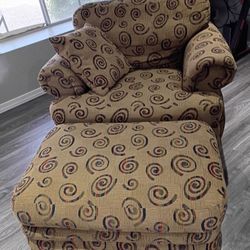 Super Comfy Chair With Ottoman And Pillow