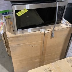 Panasonic 1.6 cu. ft. Countertop Microwave in Stainless Steel Built-In Capable with Inverter Technology and Genius Sensor Cooking