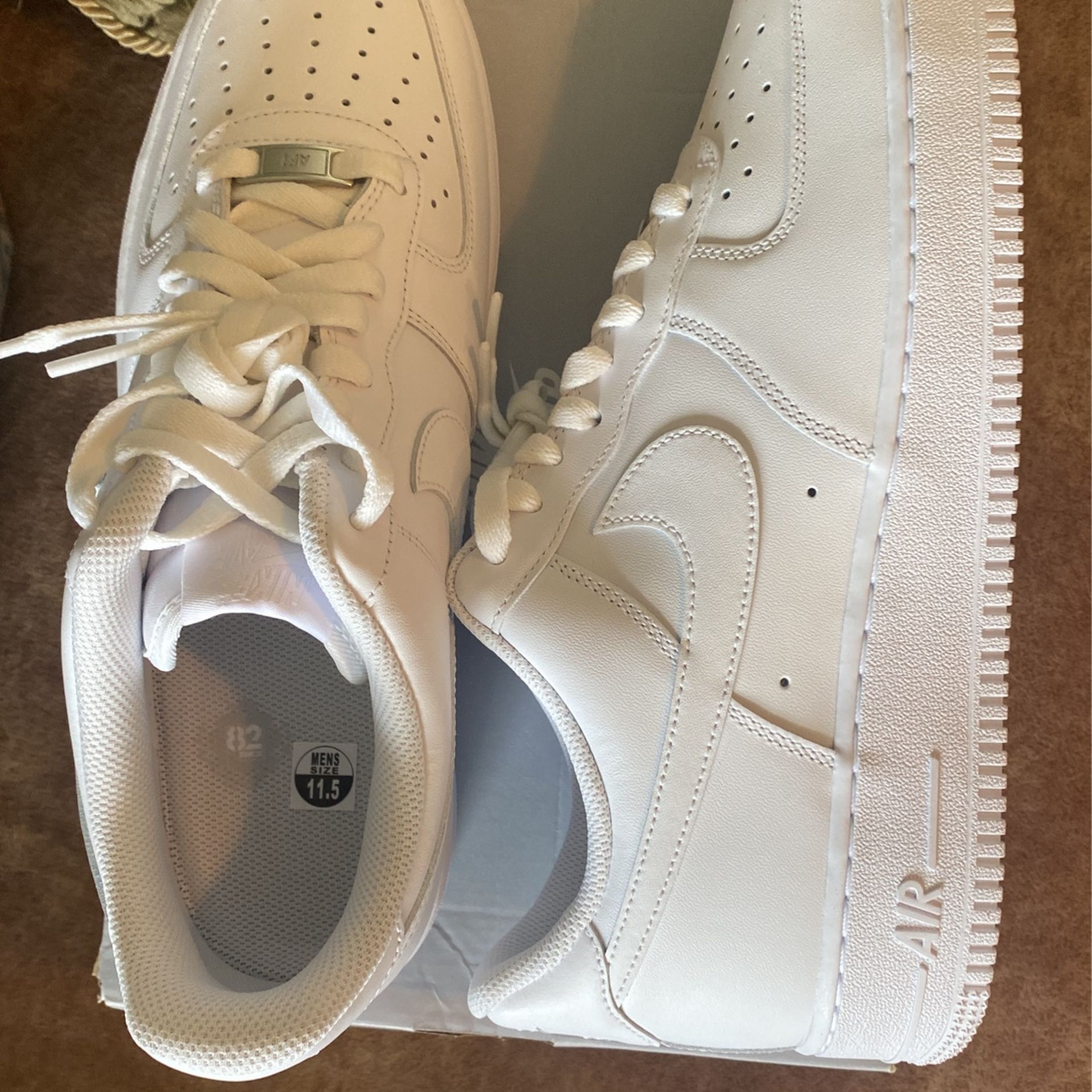 Nike Airforce 1      (Men Size 11.5)