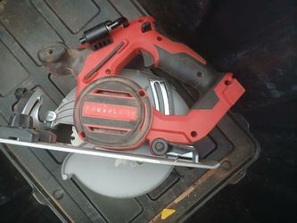 Milwaukee M18 Brushless 7-1/4" Cordless Circular Saw (