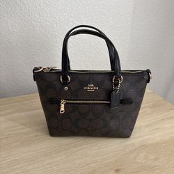 Mini Coach Hand Bag