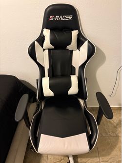 Gaming chair