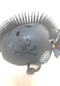 Multi sport Helmet age 8-14 cooling vents adjustable straps