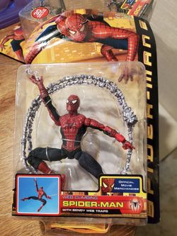 2004 Spider-Man 2 Movie Web Climbing Peter Parker Tobey Maguire Toy Biz Articulated