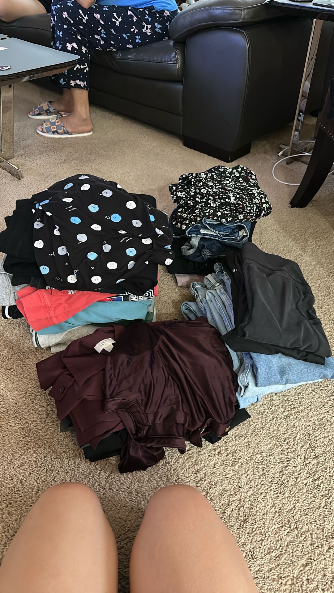Women’s Clothes (bundle)