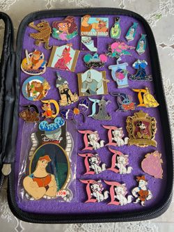 Disney pins