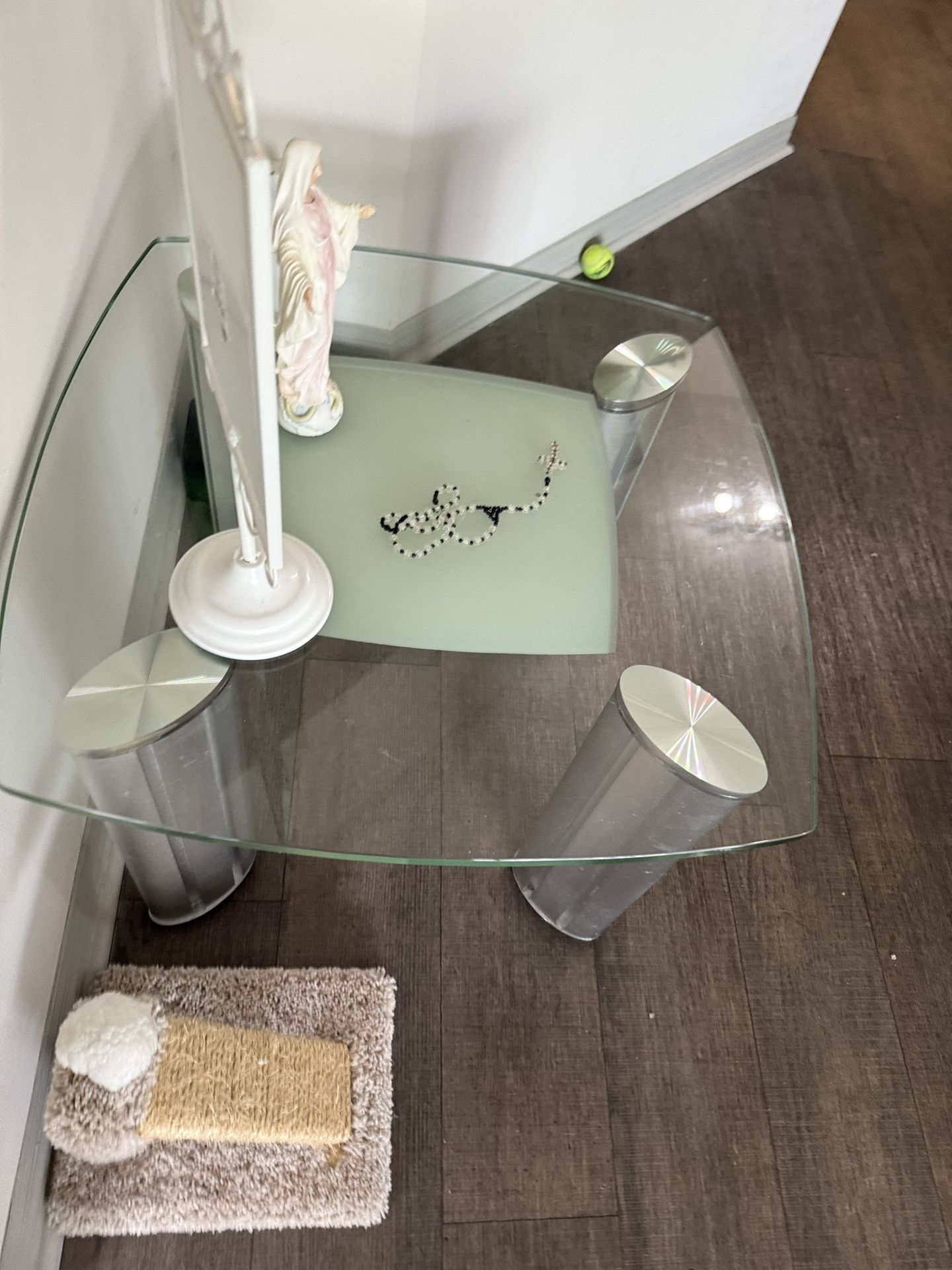 FREE Good Quality Glass Coffee Table 