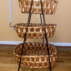 Merchandising Stand with Rattan Baskets3 Tier Oval - 