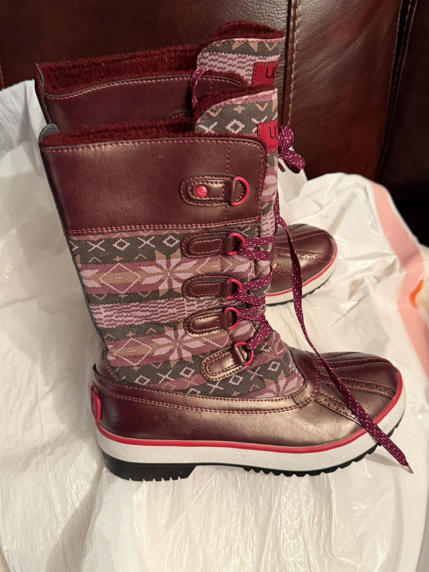 UGG Baroness Fair Isle Sugar Plum Nordic Color Women’s Size US 7Duck Boots