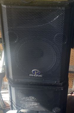 Pair Of Dj Speakers