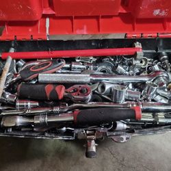 50 lb wrenches, socket, ratchet