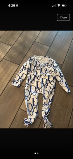 Dior wenzie