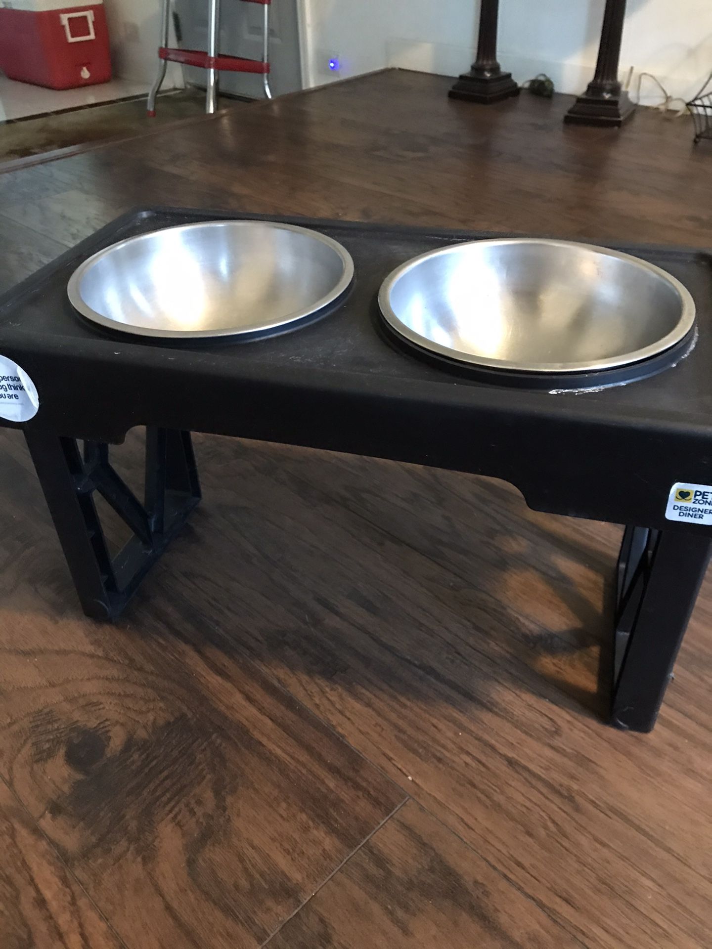 Raised Dog Feeding Station 