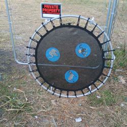 Trampoline 
