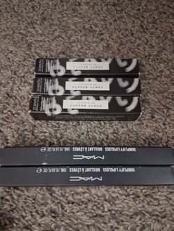 Fenty Beauty Lipstick and MAC Lip Gloss Bundle