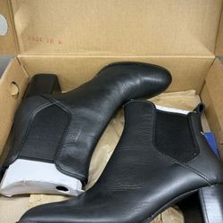 Women, High Heel Shoes  Size 9.5 