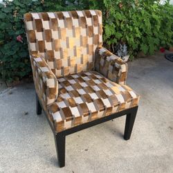 Geometric Velvet Fabric Accent Armchair with wooden legs - 36" H x 26" W x 22"D