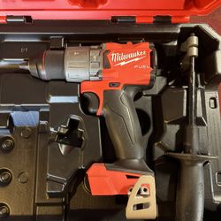 Milwaukee Hammer Drill M18 W/ Case
