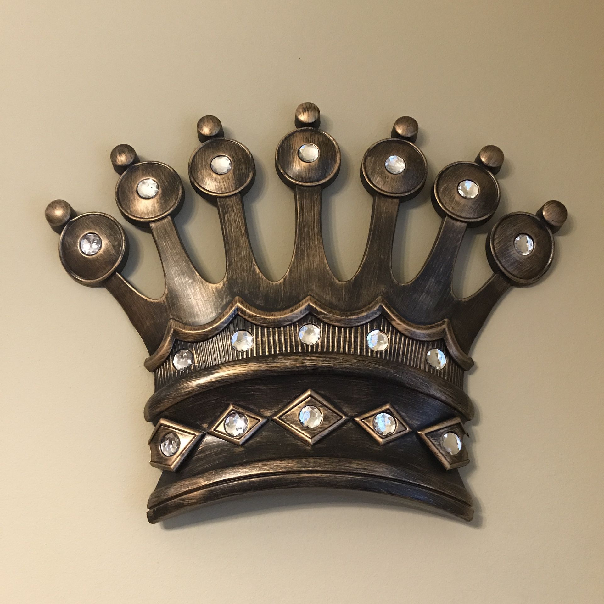 Kirklands- His Crown Jeweled Wall Plague
