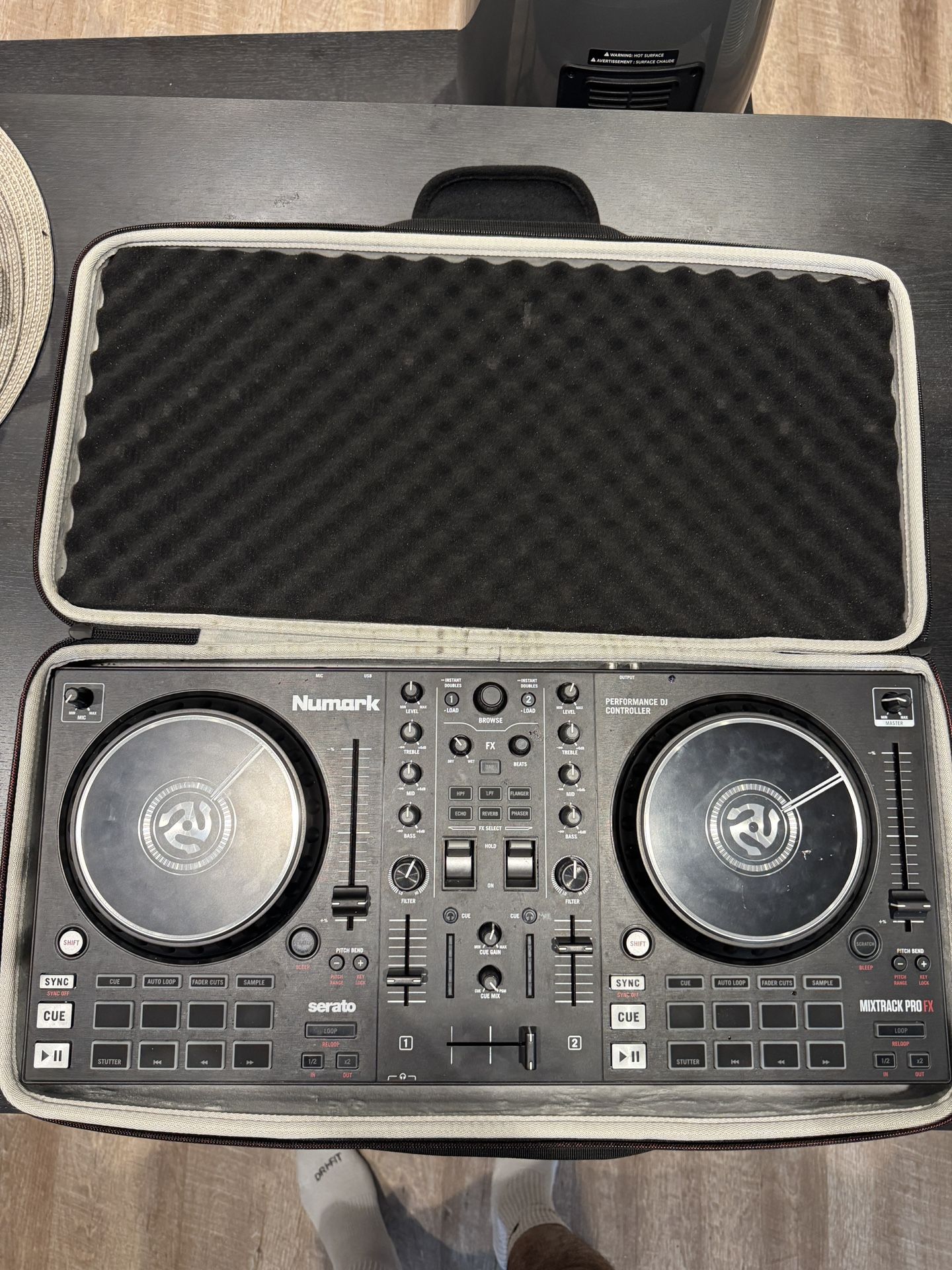 DJ BOARD (Numark)