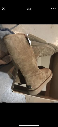 Uggs size 6 women brand new