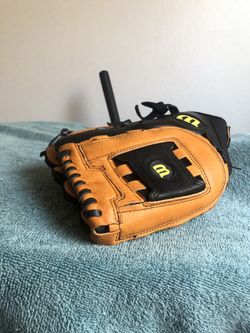 It is a left handed glove and it is lether. Brand new.