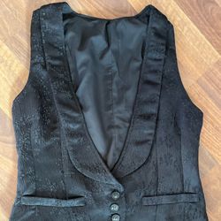Women’s Black Vest Size Medium Brand New!